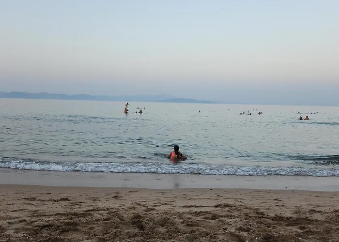 Chris Luxury Apartment,Near Athens Airport!
